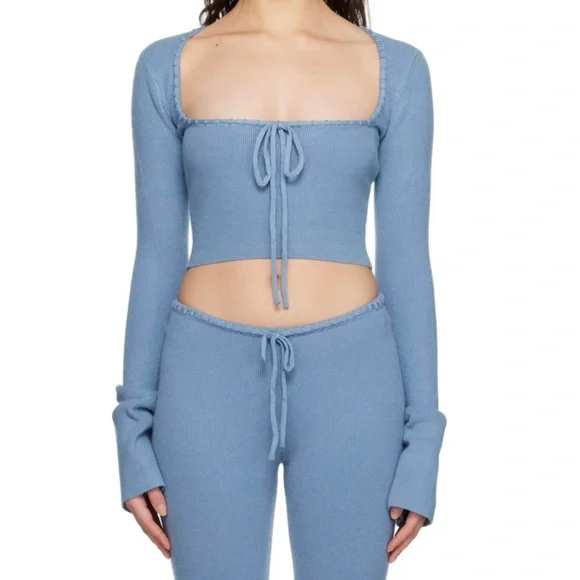 Guizio set long sleeve crop top and baby Blue Pleated mini Skirt knit - Picture 13 of 14